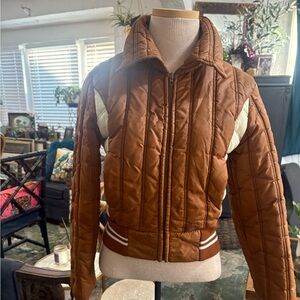 Vintage cropped quilted puffer jacket size S